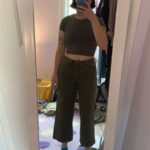Green Eddie Bauer cropped pants